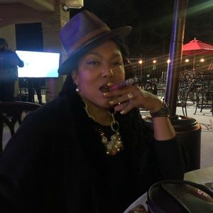 Meet your Posher, Nicolla